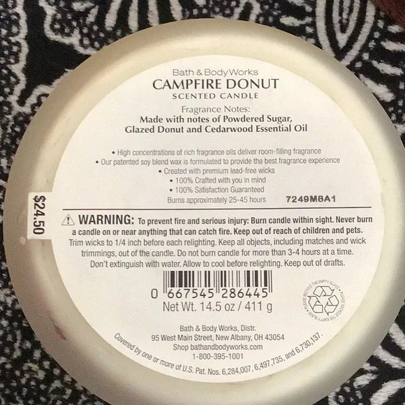 Bath and body works campfire donut candle - Picture 4 of 4